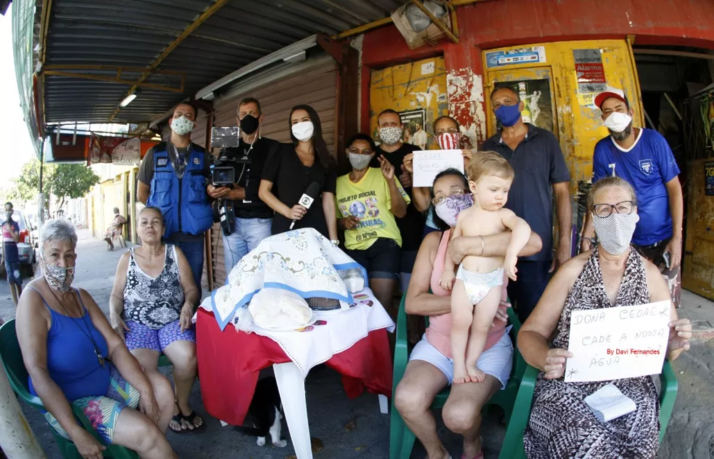 TORNEIRAS SECAS - Moradores de Realengo estão há quase duas semanas sem água